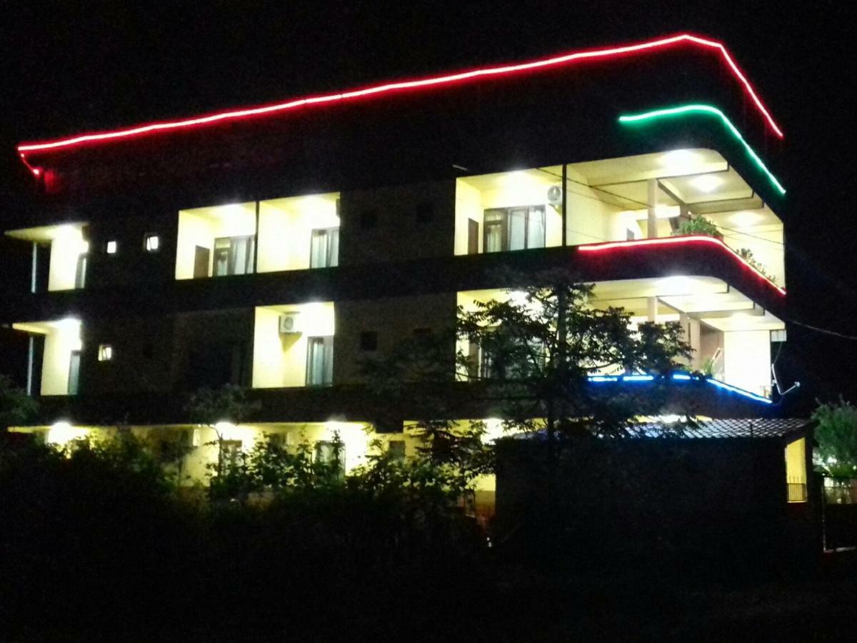Hotell Anna 乌雷基 外观 照片